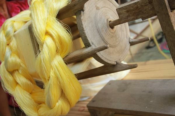 Which Country Exports the Most Silk Yarn and Yarn Spun From Silk Waste in the World?