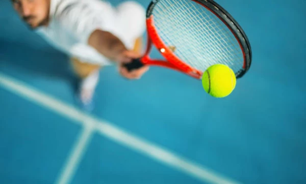 Decline in French Import of Tennis and Badminton Rackets Plunges to $3.4M in October 2023