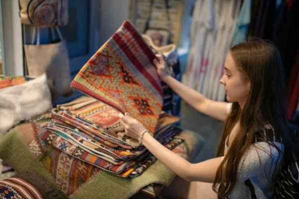 China Blanket Prices Jump 10%, Averaging $5.3 Each