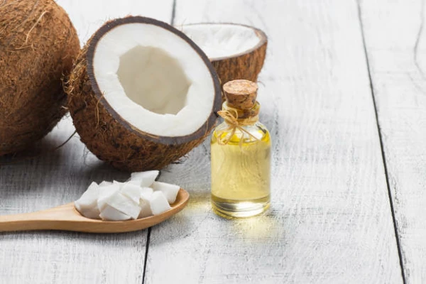China Witnesses 4% Decrease in Coconut Oil Price, Now at $1,201 per Ton