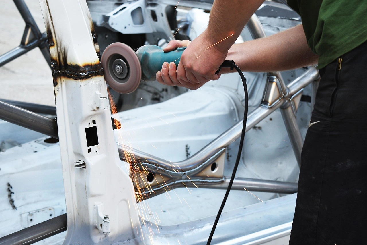 Poilievre Proposes Auto Tax Exemptions and Dollar-for-Dollar Tariff Rule for Canada