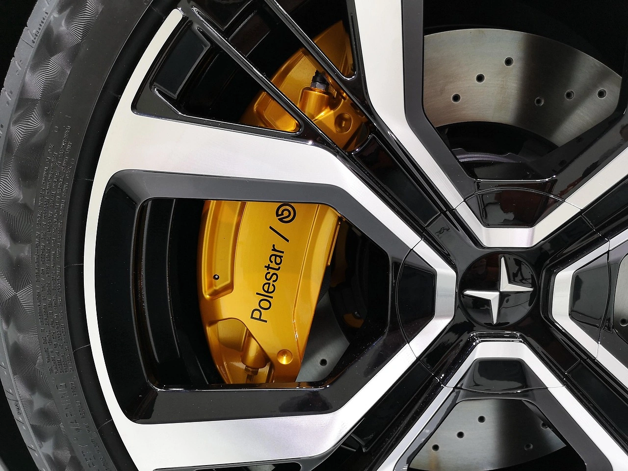 Polestar Receives Nasdaq Delisting Warning Over Share Price