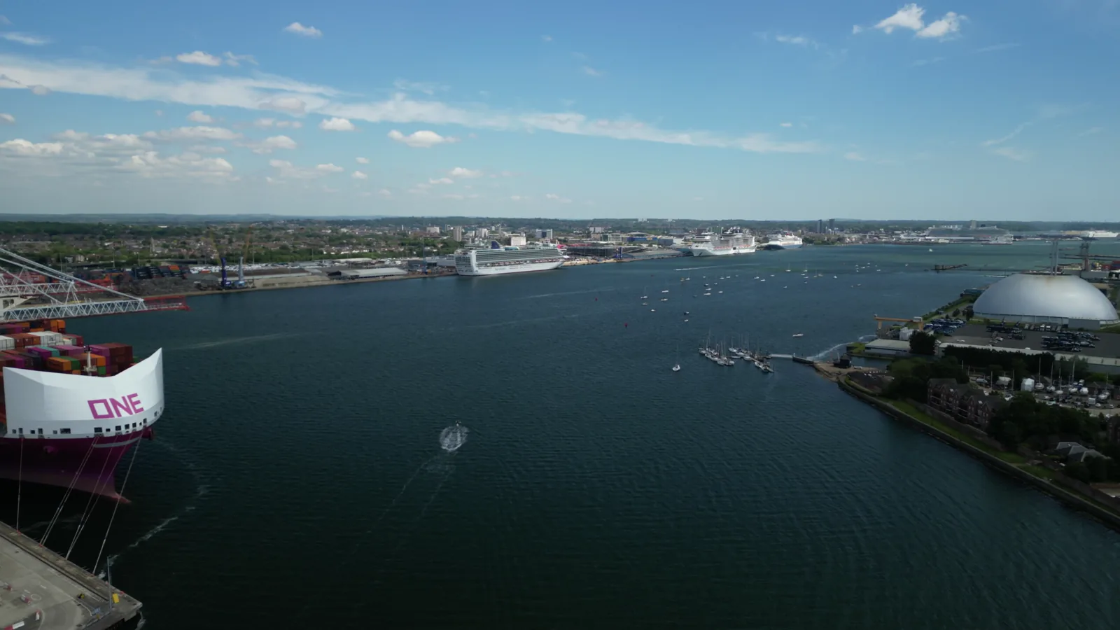 MOL Acquires Stake in V.Ships France to Boost LNG Business