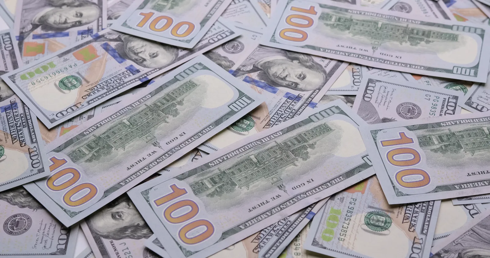 Schwab vs. Fidelity Dividend ETFs: A 2026 Comparison of Strategy and Performance