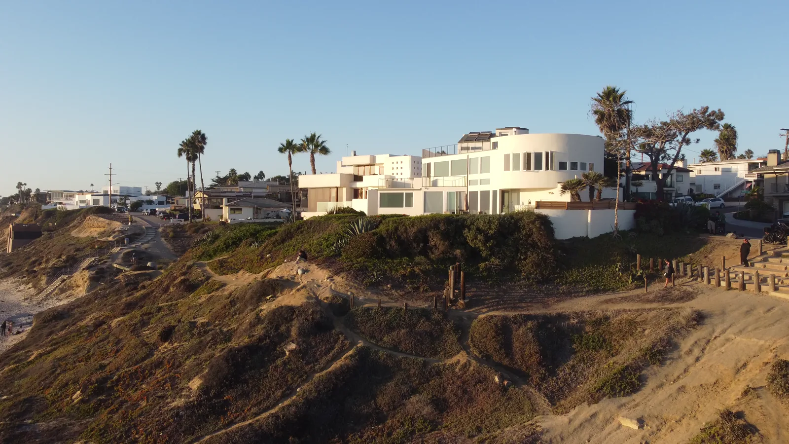 Ultrawealthy Buyers Adopt Subscription Model for Luxury Homes