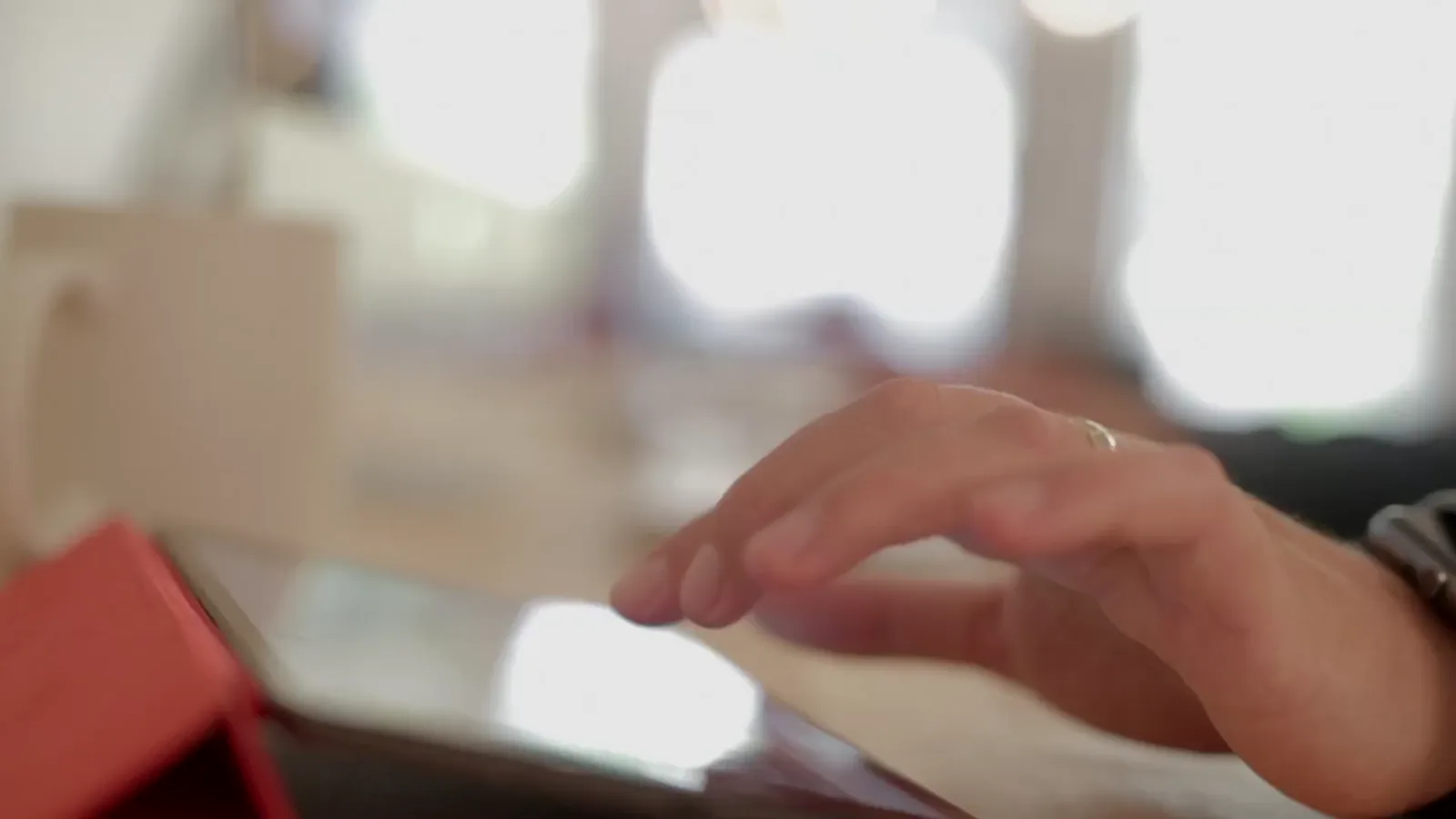 Omnicom Group Stock Analysis: Limited Movement Since 2025, Key Strengths and Cautions