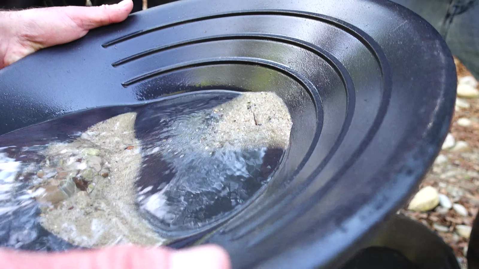 Barrick Announces Strategic Overhaul and Strong Q4 2025 Financial Results