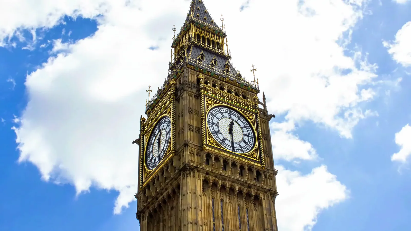 Bank of England Holds Interest Rate Steady Amid War-Driven Inflation Uncertainty