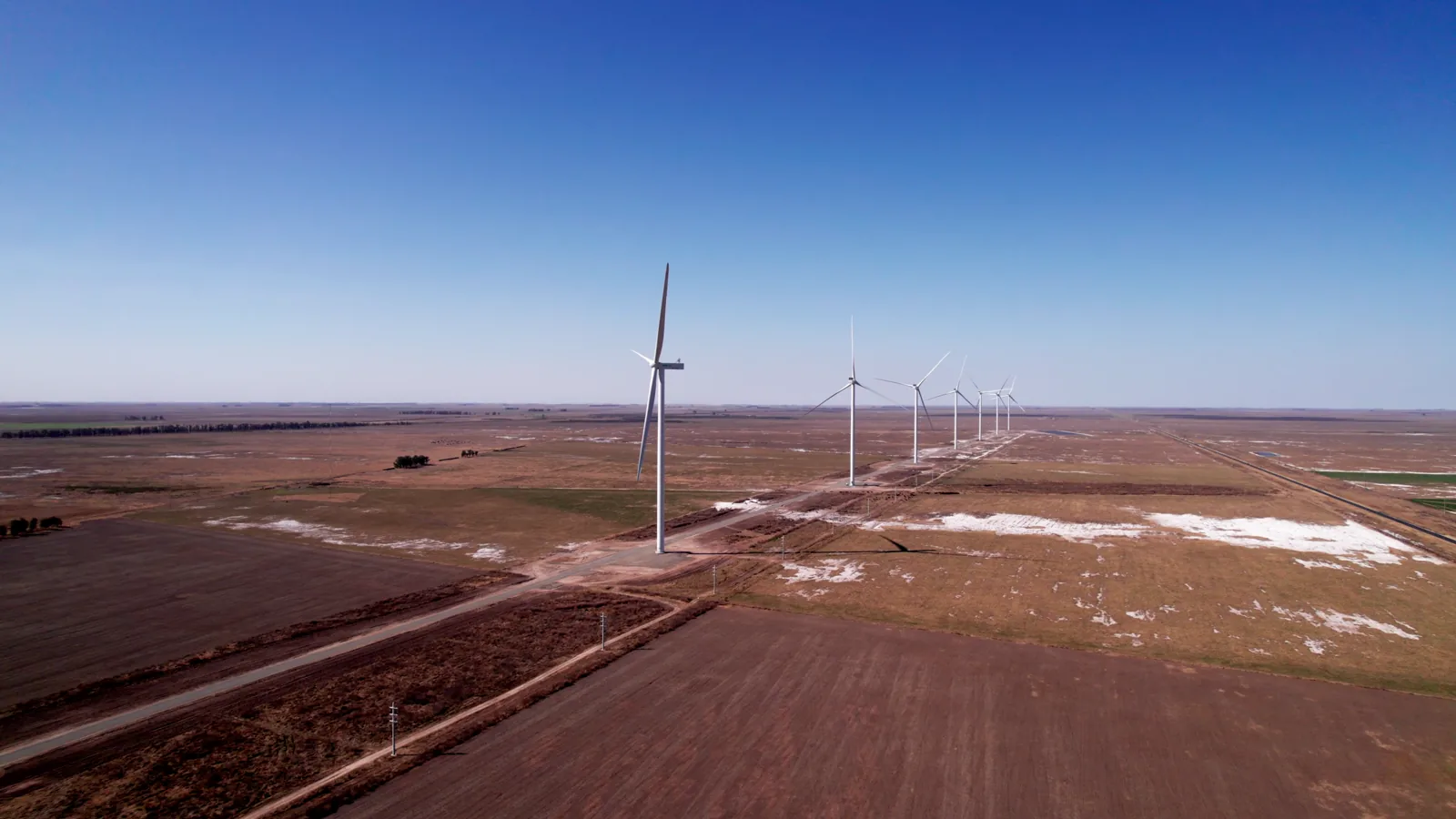 Renewable Energy Stocks: Brookfield, Clearway, NextEra Positioned for Long-Term Growth