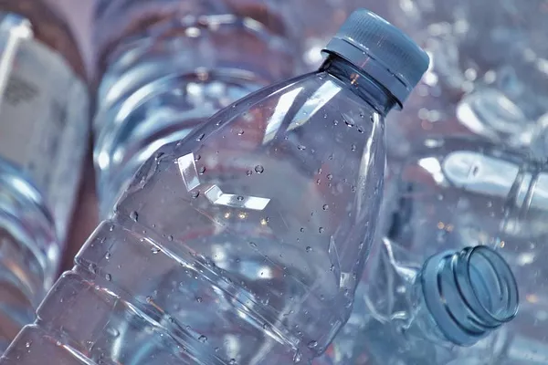 Qatar's Plastic Container Price Decreases Slightly to $2,365 per Ton
