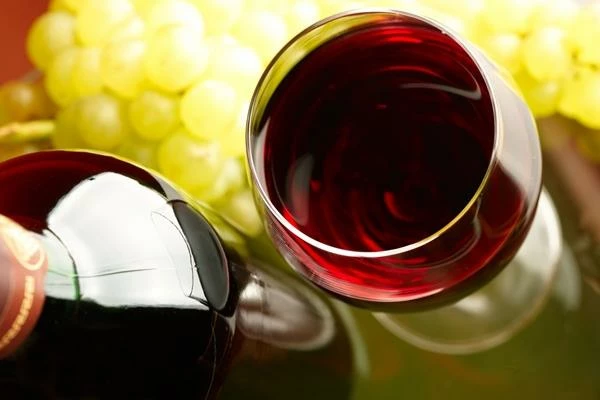 Chinese Wine Price Soars 7% to $4.6 per Litre