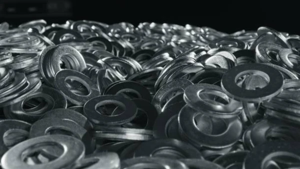 Qatari Metal Washers Drop in Price by 25%, Averaging $3,498 per Ton