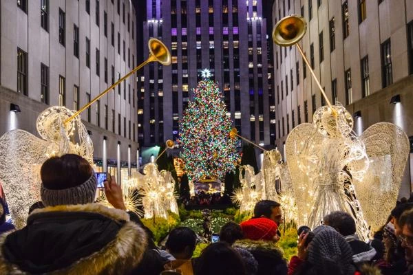 Americans are Paying More for Christmas Decorations This Year. Here’s Why