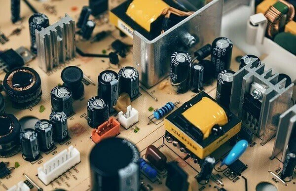 Germany Expands Electrical Capacitor Imports 40% to Over $2B