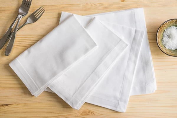 Sharp Drop in Hong Kong Paper Tablecloths Price to $1,639 per Ton