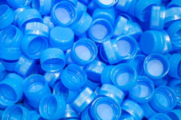 Record High: Germany's Plastic Closure Price Hits $8,606 per Ton