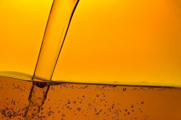 Crude Rapeseed Oil Price in Italy Falls 3% to $1,580 per Ton