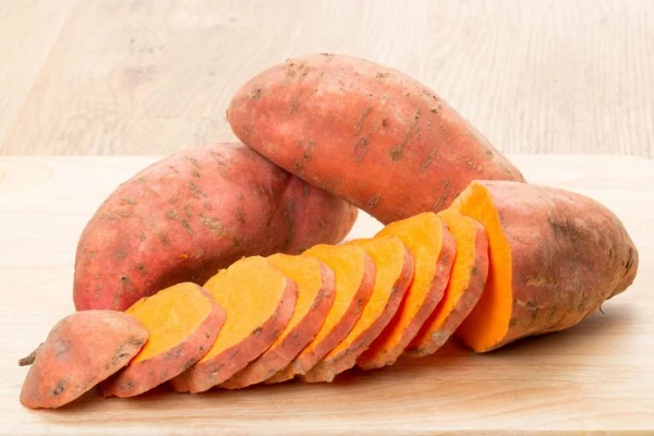 Canada's October 2023 Yams Import Declines to $3.2M