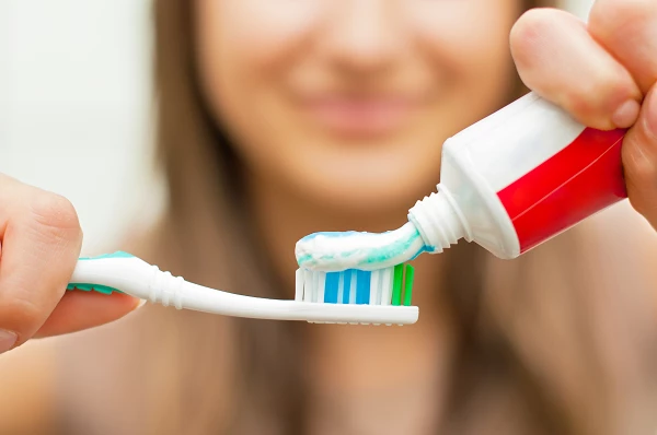 France's Toothbrush Imports Plummet to $8.4M in September 2023